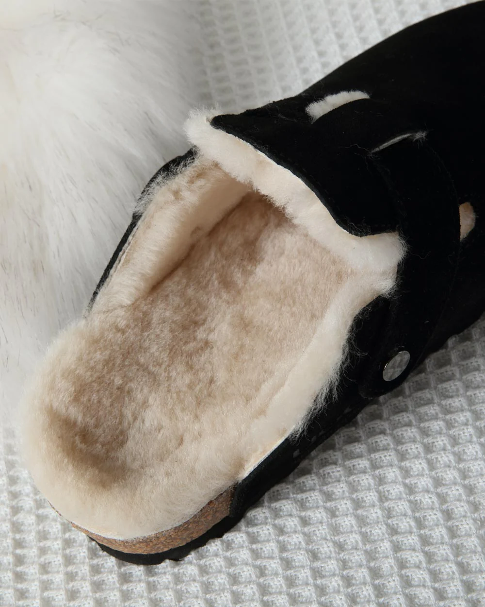 Kelsey Sheepskin Lined Clogs - Image 5